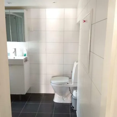 Skuteviken 40 Affittacamere 3*